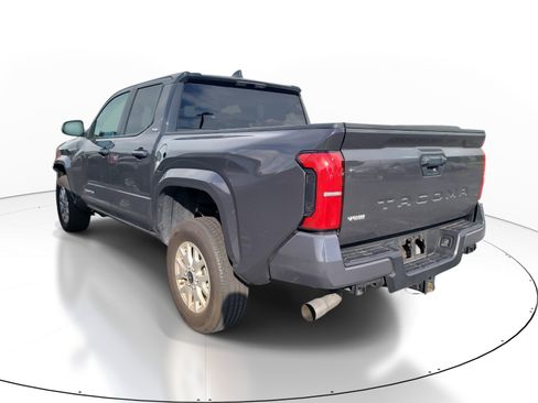 Used 2025 Toyota Tacoma SR5 RWD image 5