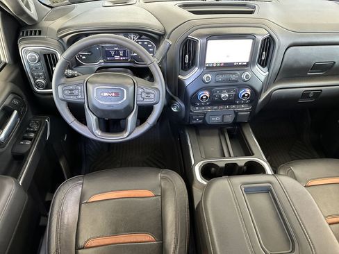 Used 2022 GMC Sierra 2500 AT4 w/ AT4 Preferred Package image 18