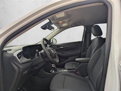 Used 2025 Buick Encore GX Preferred image 12