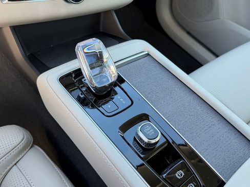 New 2026 Volvo XC90 T8 Ultra w/ Protection Package Premier image 20