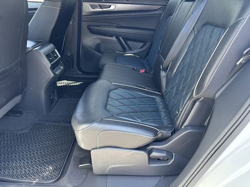 Used 2025 Volkswagen Atlas Cross Sport SEL Premium R-Line image 15