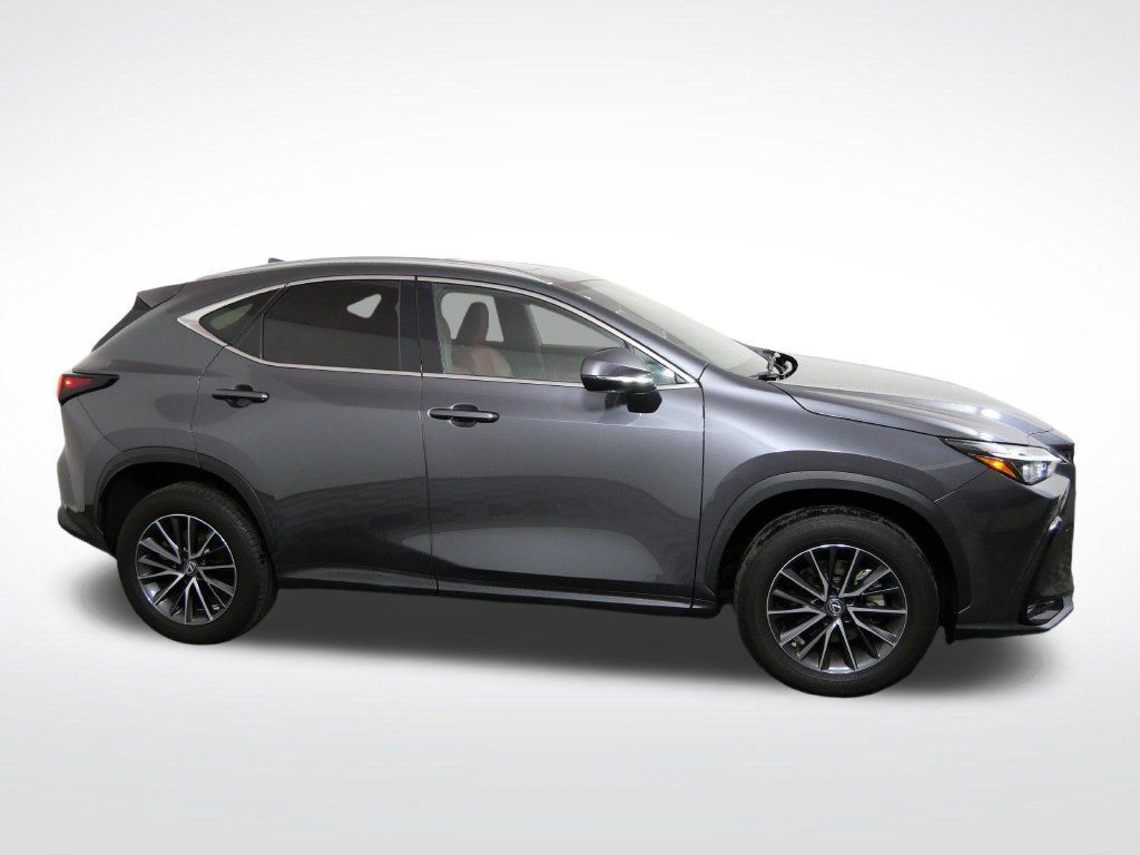 Used 2023 Lexus NX 350 AWD image 2