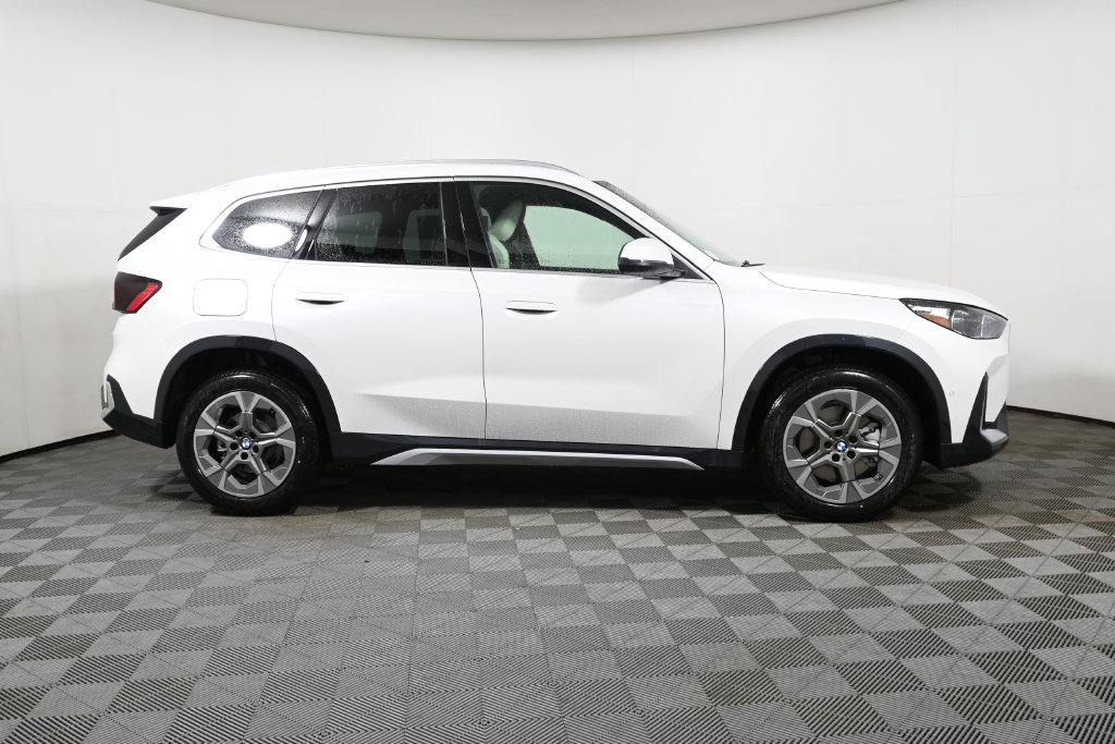 Used 2026 BMW X1 xDrive28i w/ Technology Package AWD/4WD image 8