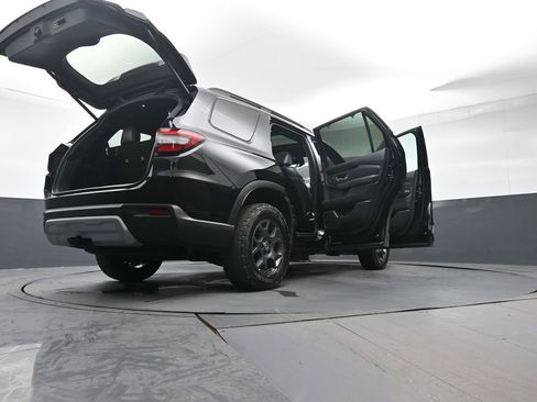 Used 2023 Honda Pilot TrailSport image 47