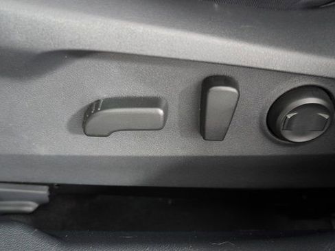 Certified 2025 Subaru Outback Premium w/ Popular Package #1A image 21