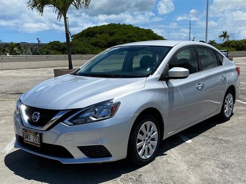 Used 2016 Nissan Sentra SV FWD image 1