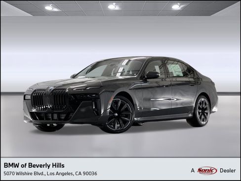 New 2026 BMW 740i image 1