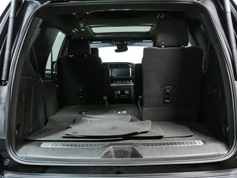 Used 2023 GMC Yukon Denali w/ Denali Reserve Package RWD image 33