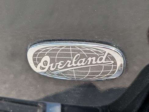 Used 2020 Jeep Grand Cherokee Overland AWD/4WD image 9