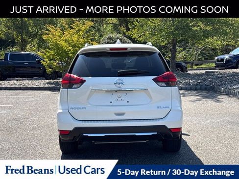 Certified 2018 Nissan Rogue SL w/ Premium Package AWD/4WD image 7
