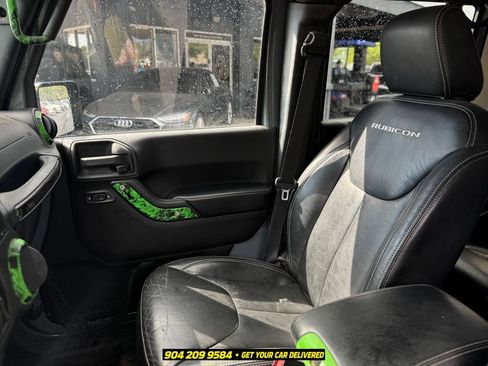 Used 2014 Jeep Wrangler Unlimited Rubicon AWD/4WD image 15