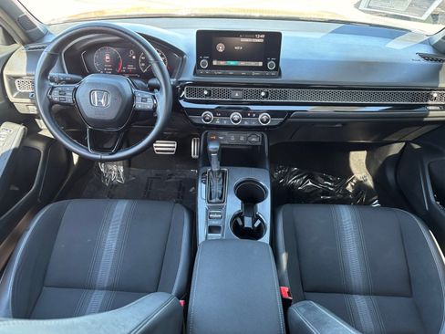 Used 2025 Honda Civic Sport image 17