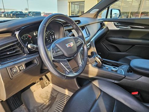 Used 2021 Cadillac XT5 Premium Luxury AWD/4WD image 9