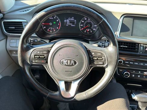 Used 2017 Kia Optima EX FWD image 10