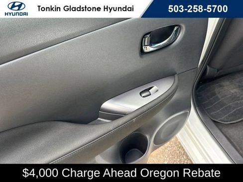 Used 2025 Nissan Leaf S FWD image 12