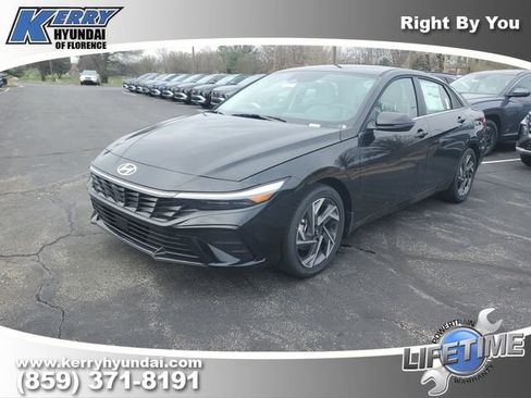 New 2026 Hyundai Elantra Limited image 2