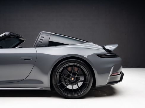 Used 2025 Porsche 911 Targa 4 GTS AWD/4WD image 22
