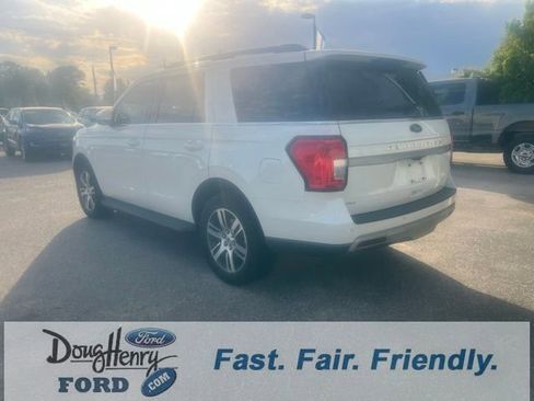 Used 2024 Ford Expedition XLT image 1