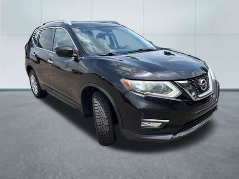 Used 2017 Nissan Rogue SV AWD/4WD image 5