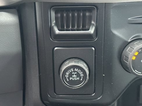 New 2026 Ford F250 XL w/ XL Chrome Package image 31