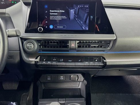 Used 2024 Toyota Prius XLE image 34