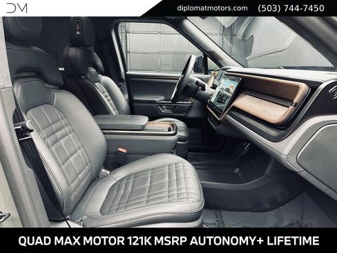 Used 2026 Rivian R1T Premium AWD/4WD image 19