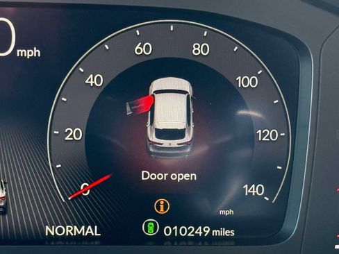 Certified 2025 Acura ADX A-Spec AWD/4WD image 17