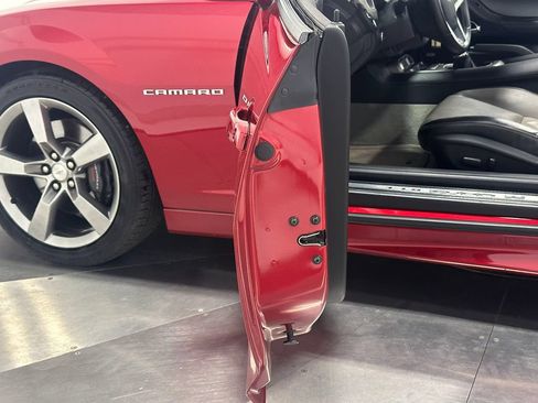 Used 2012 Chevrolet Camaro SS RWD image 60