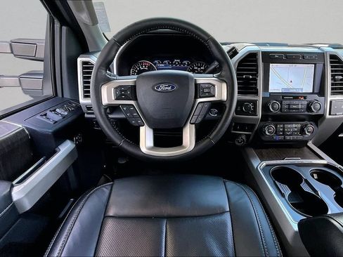Used 2020 Ford F250 Lariat w/ Lariat Ultimate Package AWD/4WD image 6