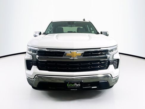 Used 2022 Chevrolet Silverado 1500 LT image 2