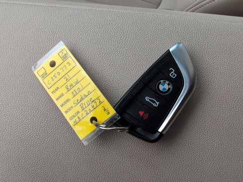 Used 2021 BMW 330i xDrive Sedan w/ Premium Package image 39