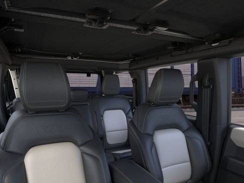 New 2026 Ford Bronco Outer Banks AWD/4WD image 12