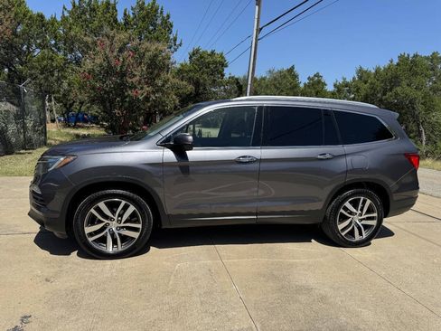 Used 2018 Honda Pilot Elite image 6