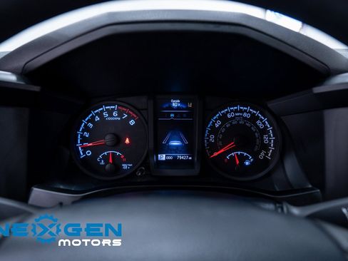 Used 2019 Toyota Tacoma SR image 8