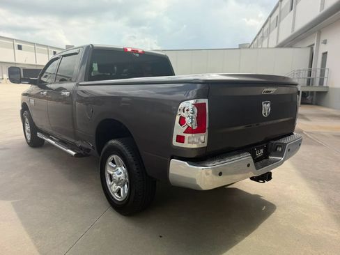 Used 2018 RAM 2500 Tradesman w/ Chrome Appearance Group RWD image 12