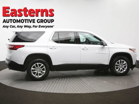 Used 2021 Chevrolet Traverse LS AWD/4WD image 43