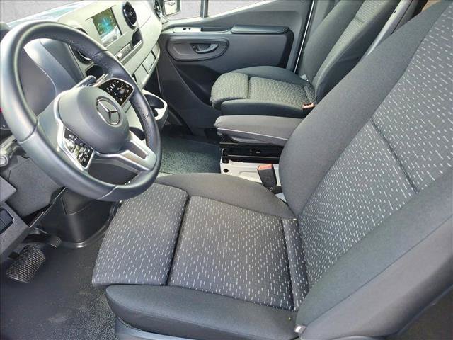 Used 2022 Mercedes-Benz Sprinter 2500 image 15
