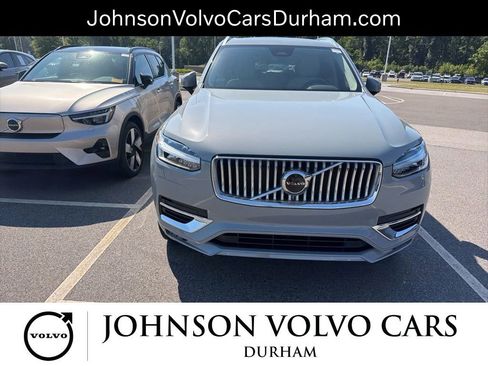 Used 2024 Volvo XC90 B5 Core w/ Protection Package Premier AWD/4WD image 4