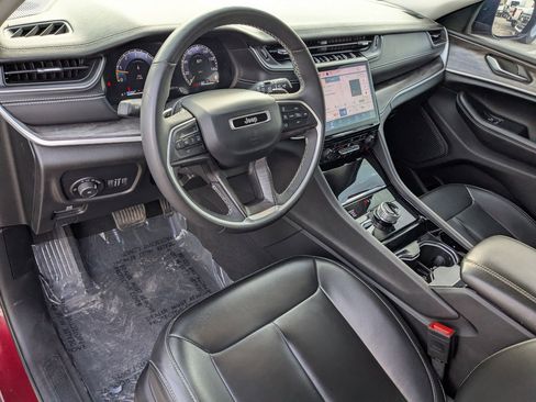 Used 2023 Jeep Grand Cherokee L Limited image 16