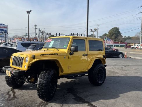 Used 2015 Jeep Wrangler Sport AWD/4WD image 2