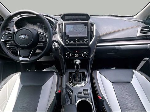 Used 2022 Subaru Crosstrek 2.5i Limited w/ Moonroof Package 2 AWD/4WD image 9