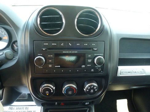Used 2016 Jeep Compass Sport w/ Power Value Group AWD/4WD image 17