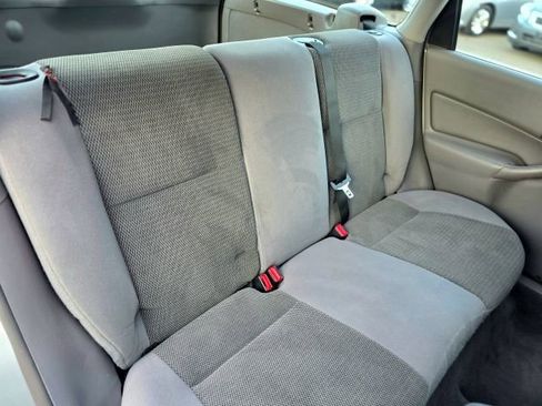 Used 2004 Ford Focus SE image 30