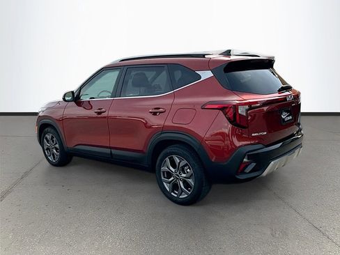 Certified 2024 Kia Seltos S FWD image 5
