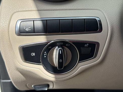 Used 2018 Mercedes-Benz C 300 Sedan image 43