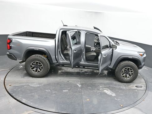 Used 2024 Chevrolet Colorado ZR2 w/ ZR2 Convenience Package III AWD/4WD image 66