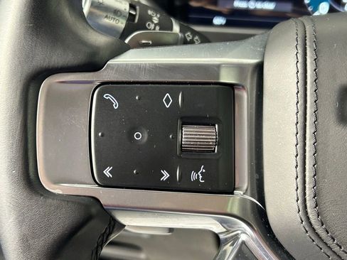 Used 2022 Land Rover Discovery HSE R-Dynamic image 31