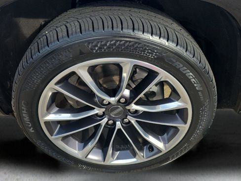 Used 2024 Jeep Wagoneer L Series III w/ Premium Group I image 38