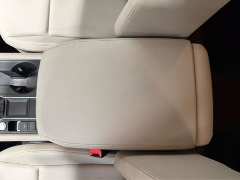 Used 2019 Volkswagen Atlas SE FWD image 21