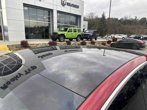 Used 2019 Tesla Model 3 Long Range image 12